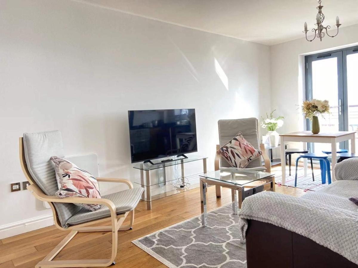 Апартаменты Front With Stunning Sea View